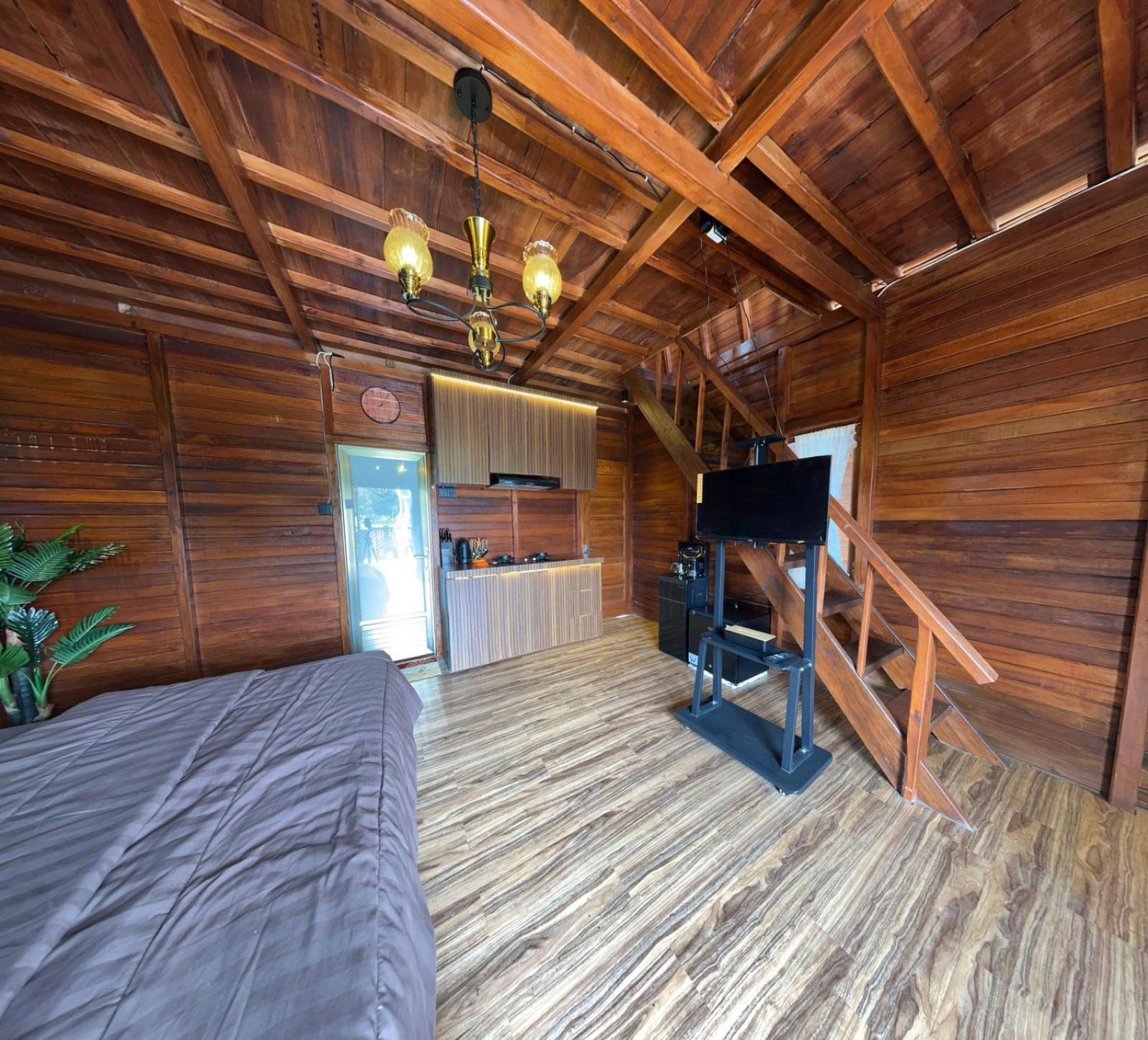 Вилла Noerbaya House Букиттинги Экстерьер фото