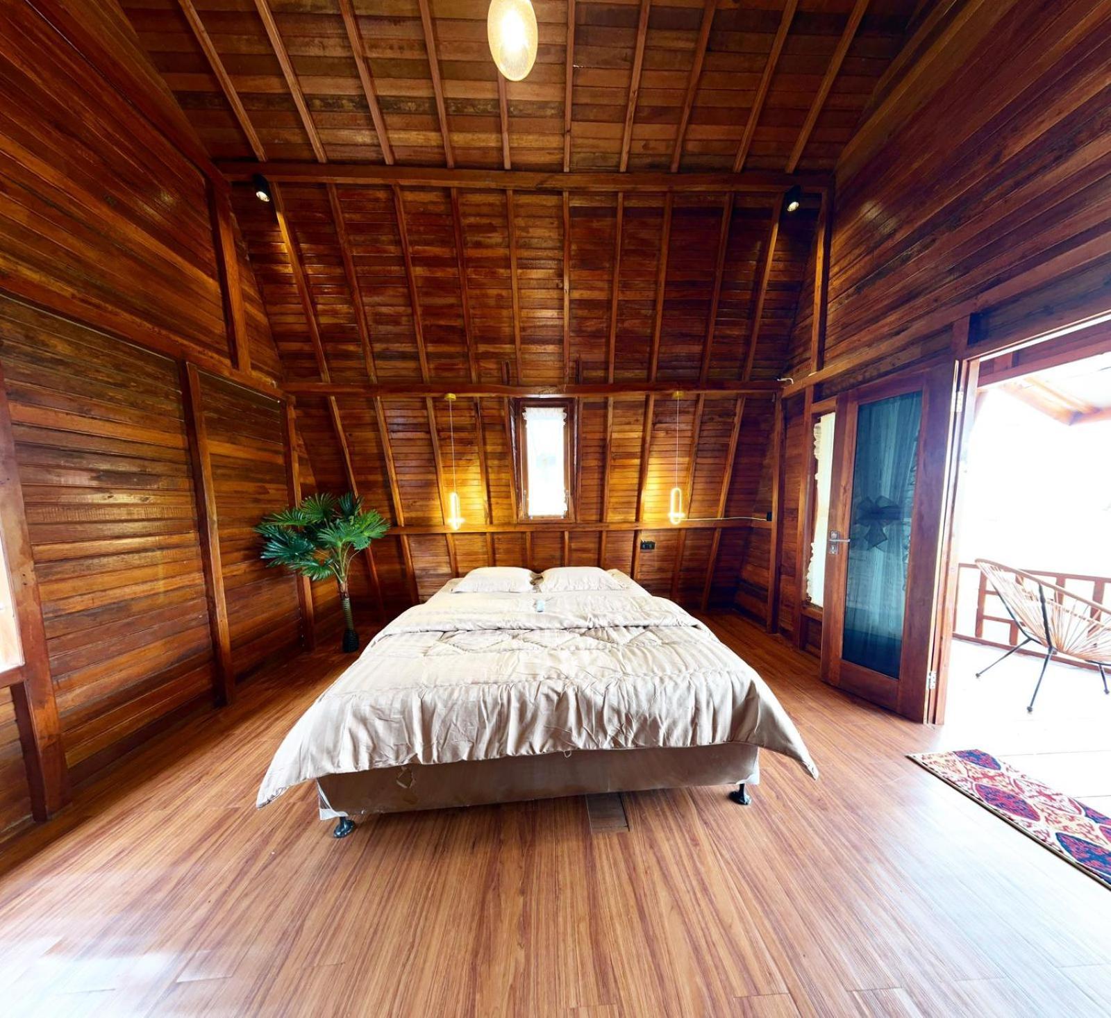 Вилла Noerbaya House Букиттинги Экстерьер фото
