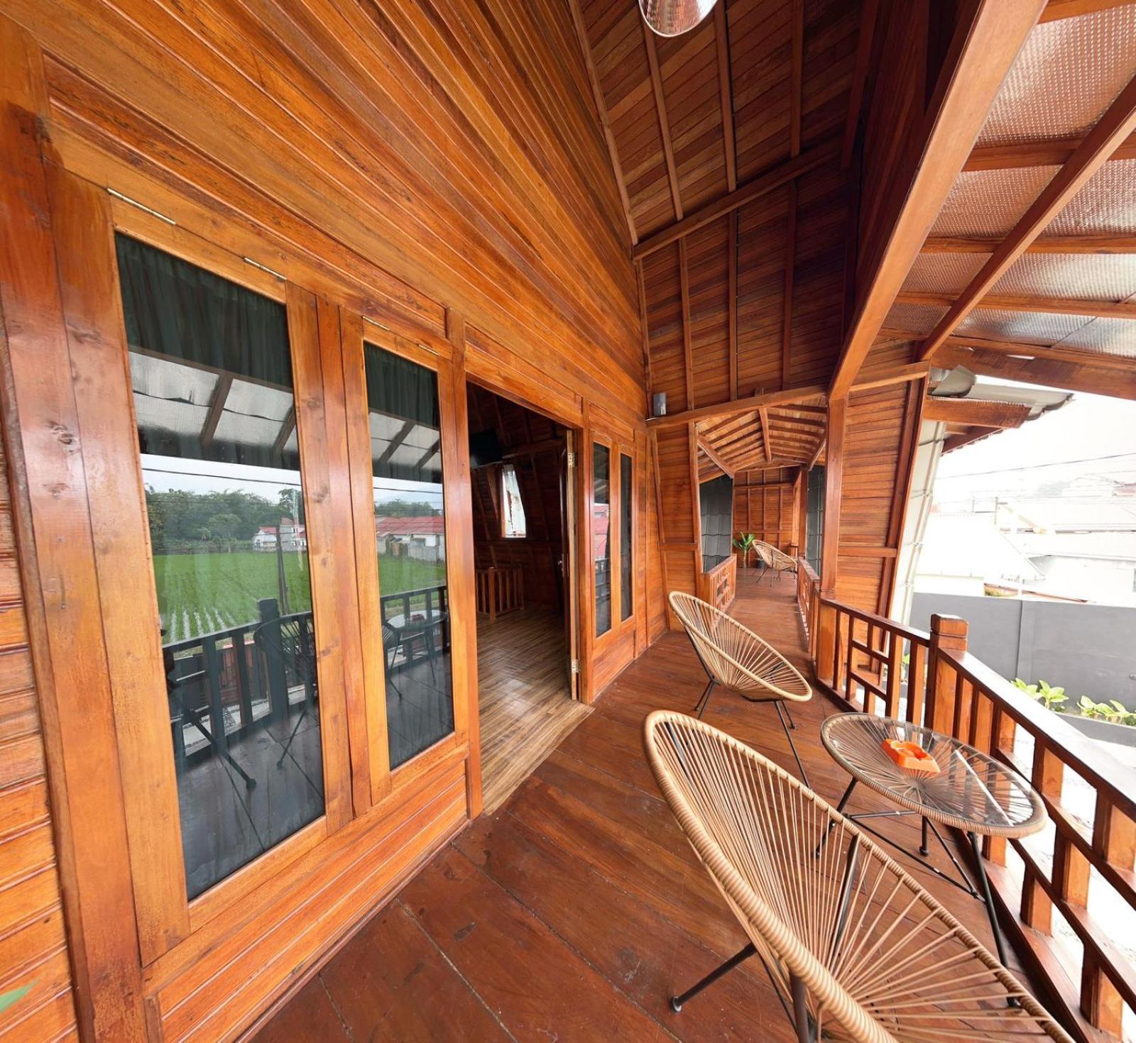 Вилла Noerbaya House Букиттинги Экстерьер фото