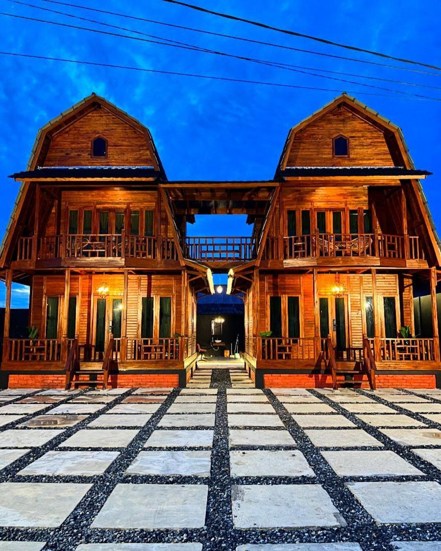 Вилла Noerbaya House Букиттинги Экстерьер фото